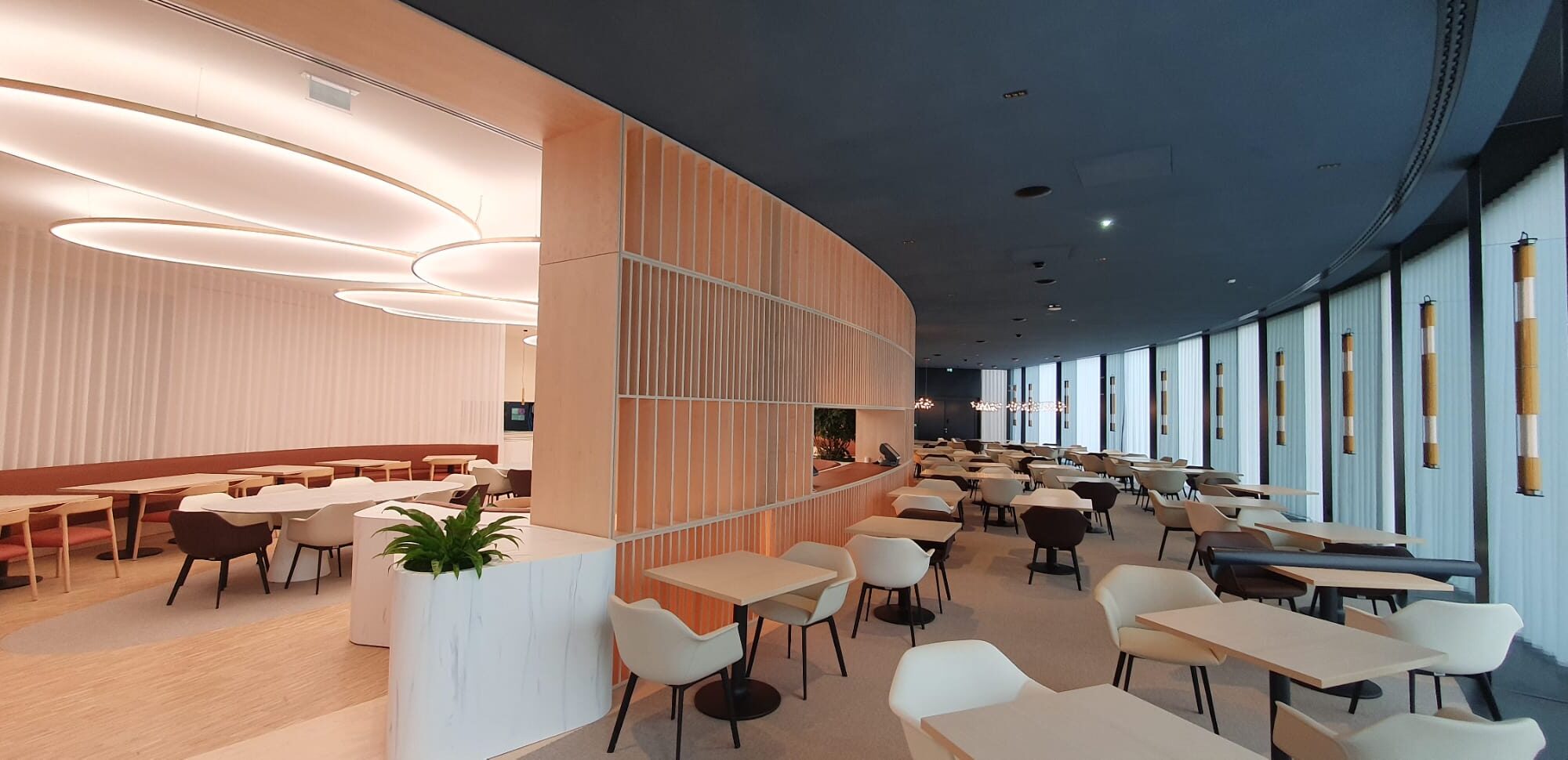 Cr&eacute;ation luminaire restaurant Strasbourg Wittelsheim